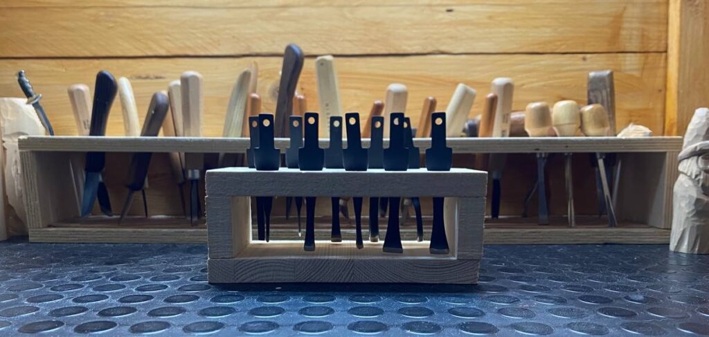 How to Build a Gouge Holder in 6 Foolproof Steps - featured image